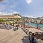 Hotell Novotel Est Arechi