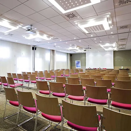 Novotel Est Arechi Отель Салерно