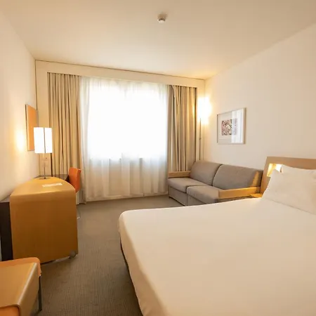 Novotel Est Arechi Отель