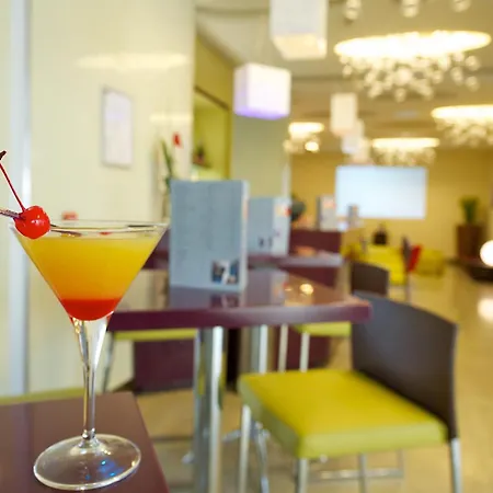 Отель Novotel Est Arechi Салерно