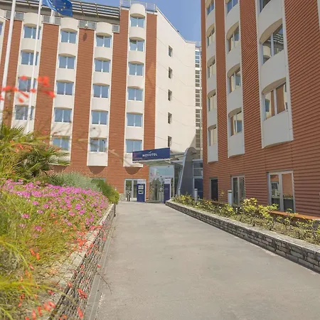 Отель Novotel Est Arechi Салерно