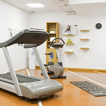 Novotel Est Arechi Салерно