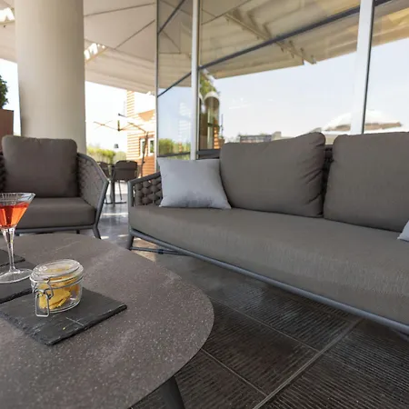 Novotel Est Arechi Отель