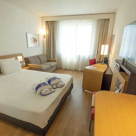 Novotel Est Arechi Отель