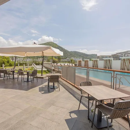 Отель Novotel Est Arechi 4*