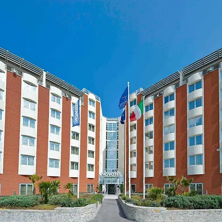 Novotel Est Arechi Hotell